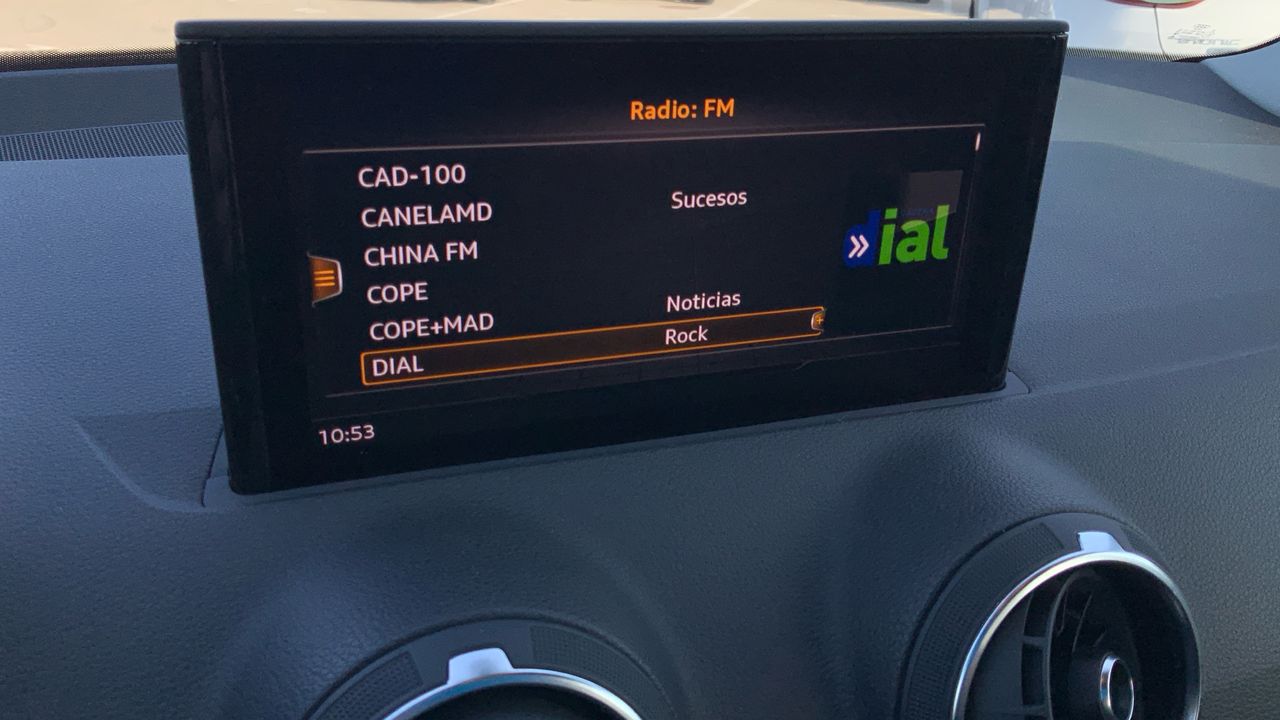 Audi Q2 2.0 30 TDI S TRONIC 116 5P
