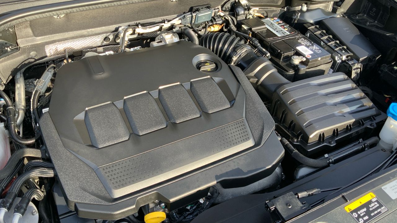 Audi Q2 2.0 30 TDI S TRONIC 116 5P