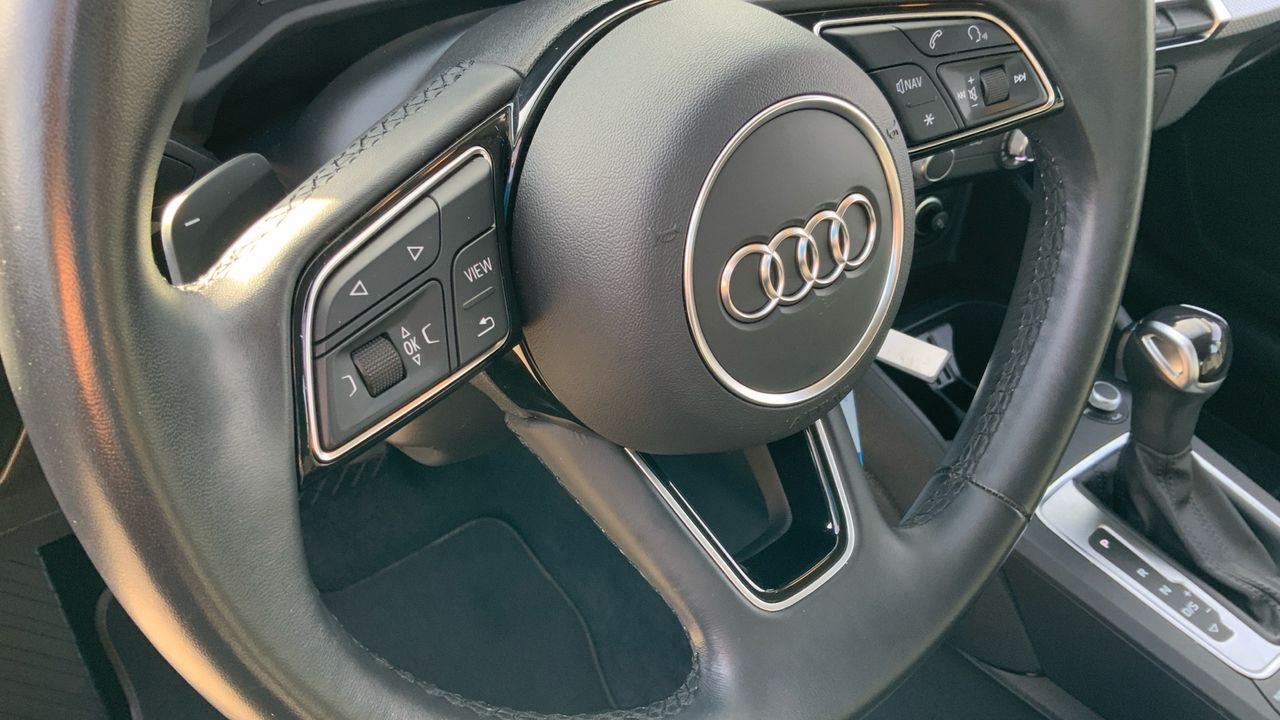 Audi Q2 2.0 30 TDI S TRONIC 116 5P