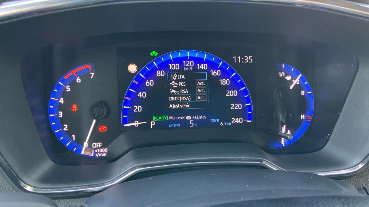Toyota Corolla 1.8 HYBRID ACTIVE TECH E-CVT 122 5P