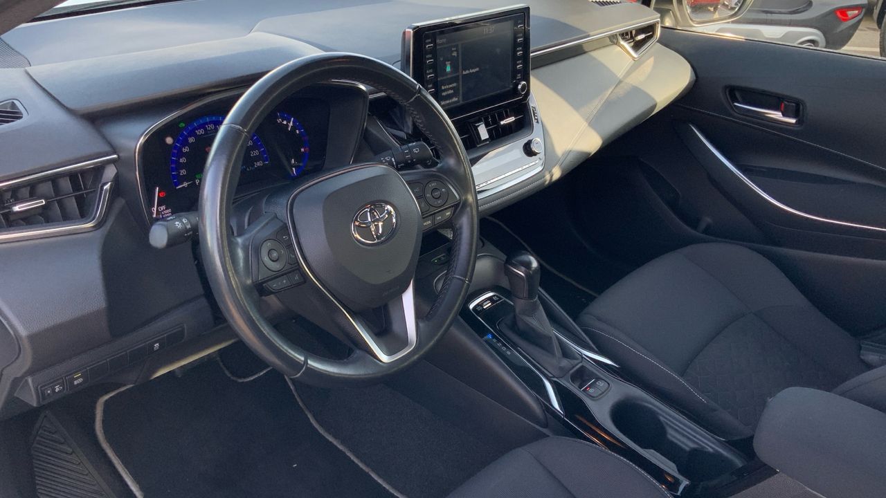 Toyota Corolla 1.8 HYBRID ACTIVE TECH E-CVT 122 5P