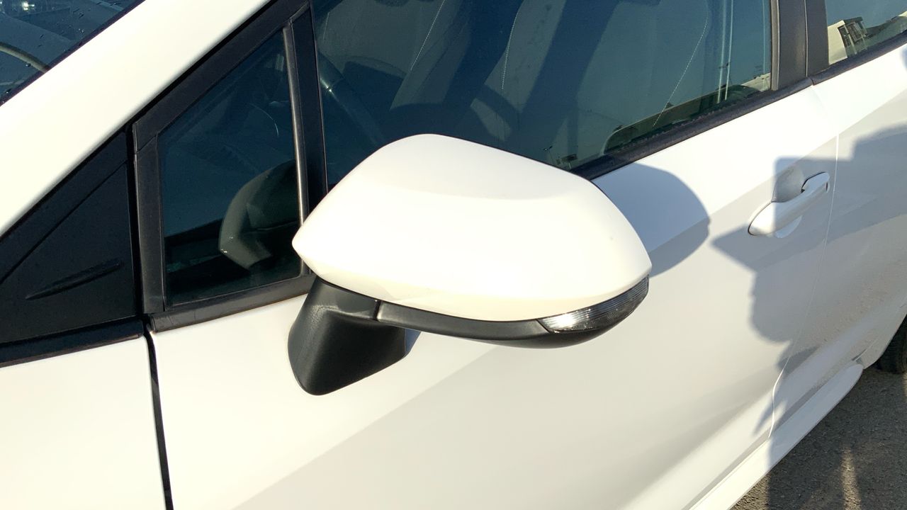 Toyota Corolla 1.8 HYBRID ACTIVE TECH E-CVT 122 5P