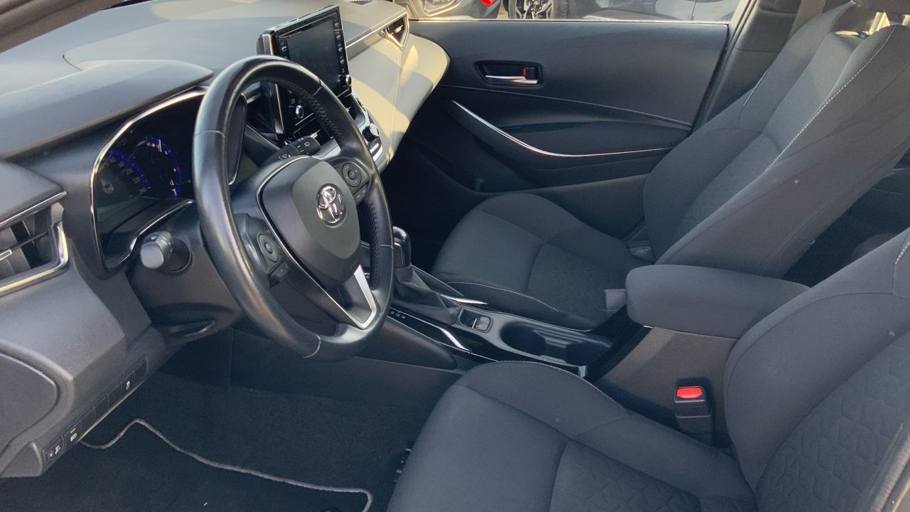 Toyota Corolla 1.8 HYBRID ACTIVE TECH E-CVT 122 5P