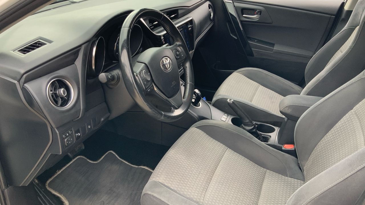 Toyota Auris 1.8 VVT-I HYBRID FEEL! 136 5P