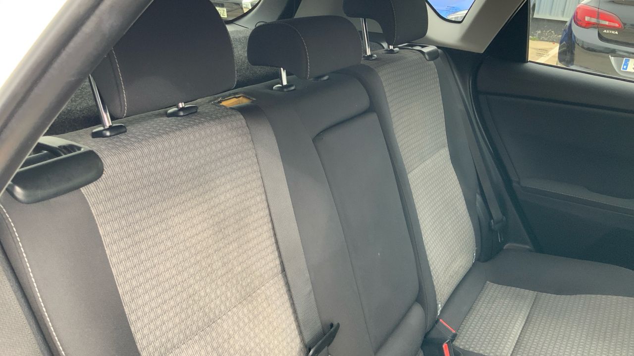 Toyota Auris 1.8 VVT-I HYBRID FEEL! 136 5P