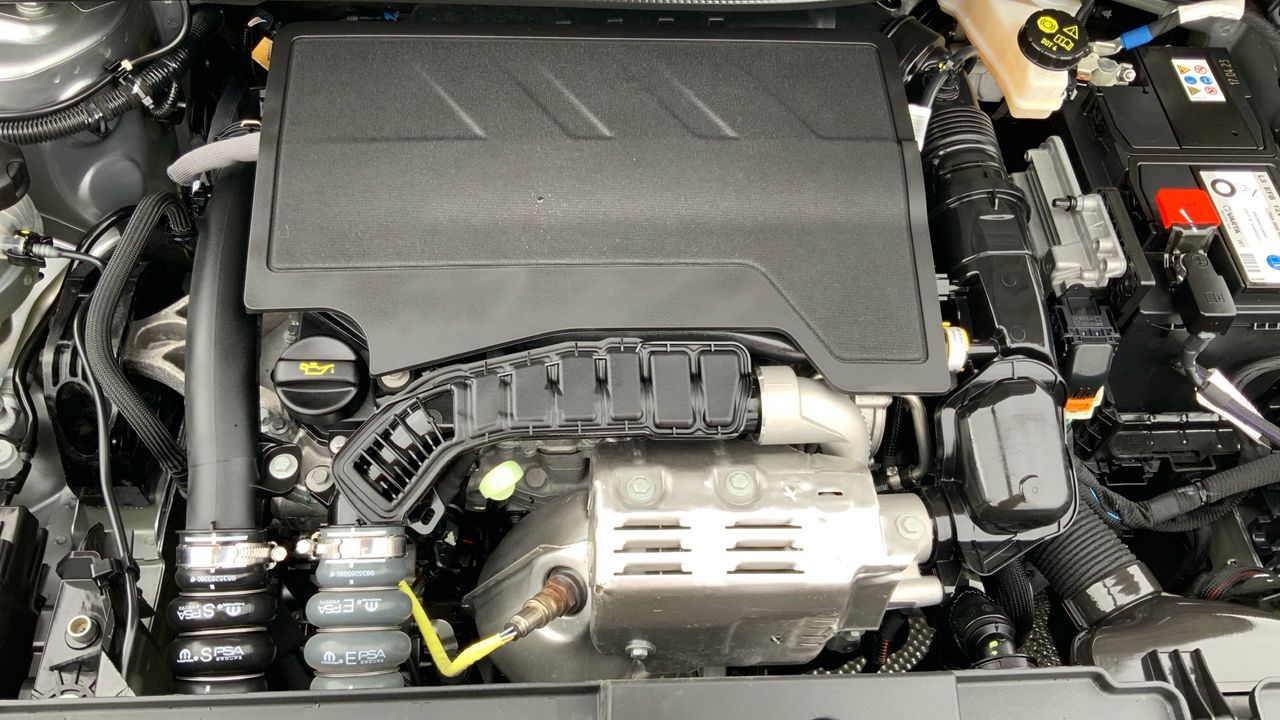 Opel Corsa 1.2T XHL 74KW GS 100 5P
