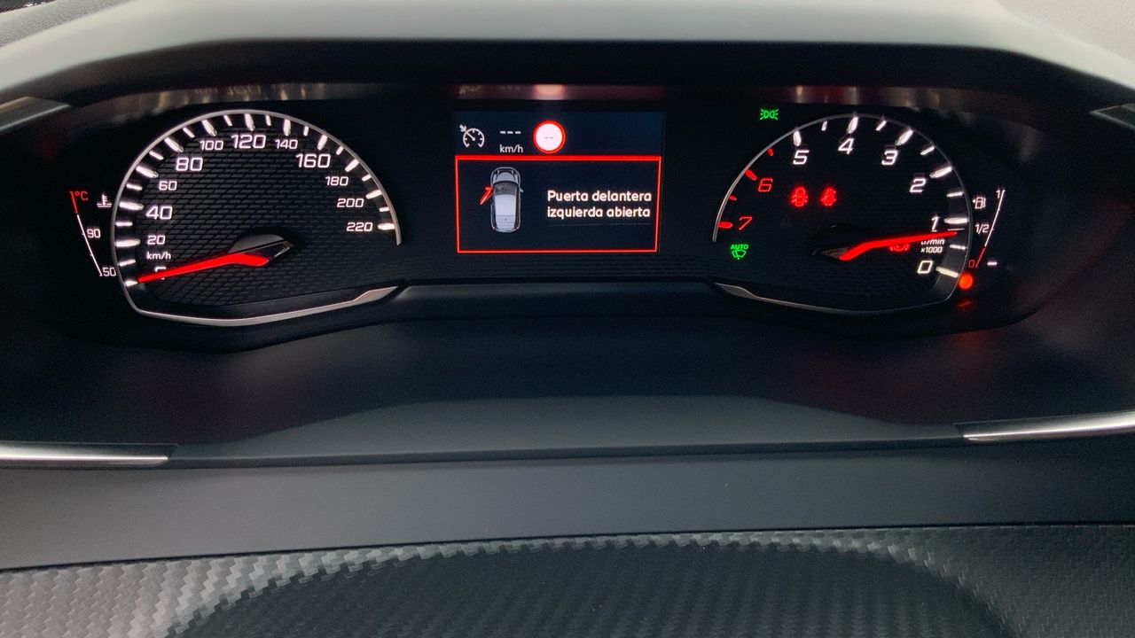 Peugeot 2008 1.2 PURETECH 100 S&S ALLURE 100 5P