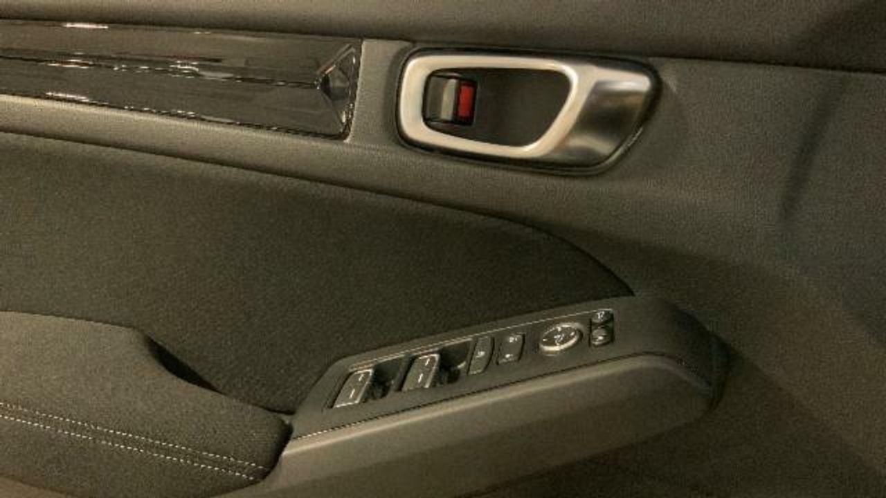 Honda Civic 2.0 HEV ELEGANCE CVT 184 5P