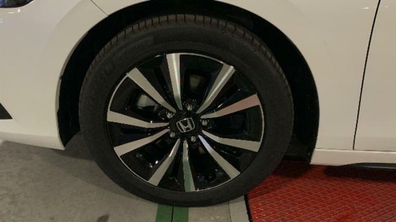 Honda Civic 2.0 HEV ELEGANCE CVT 184 5P