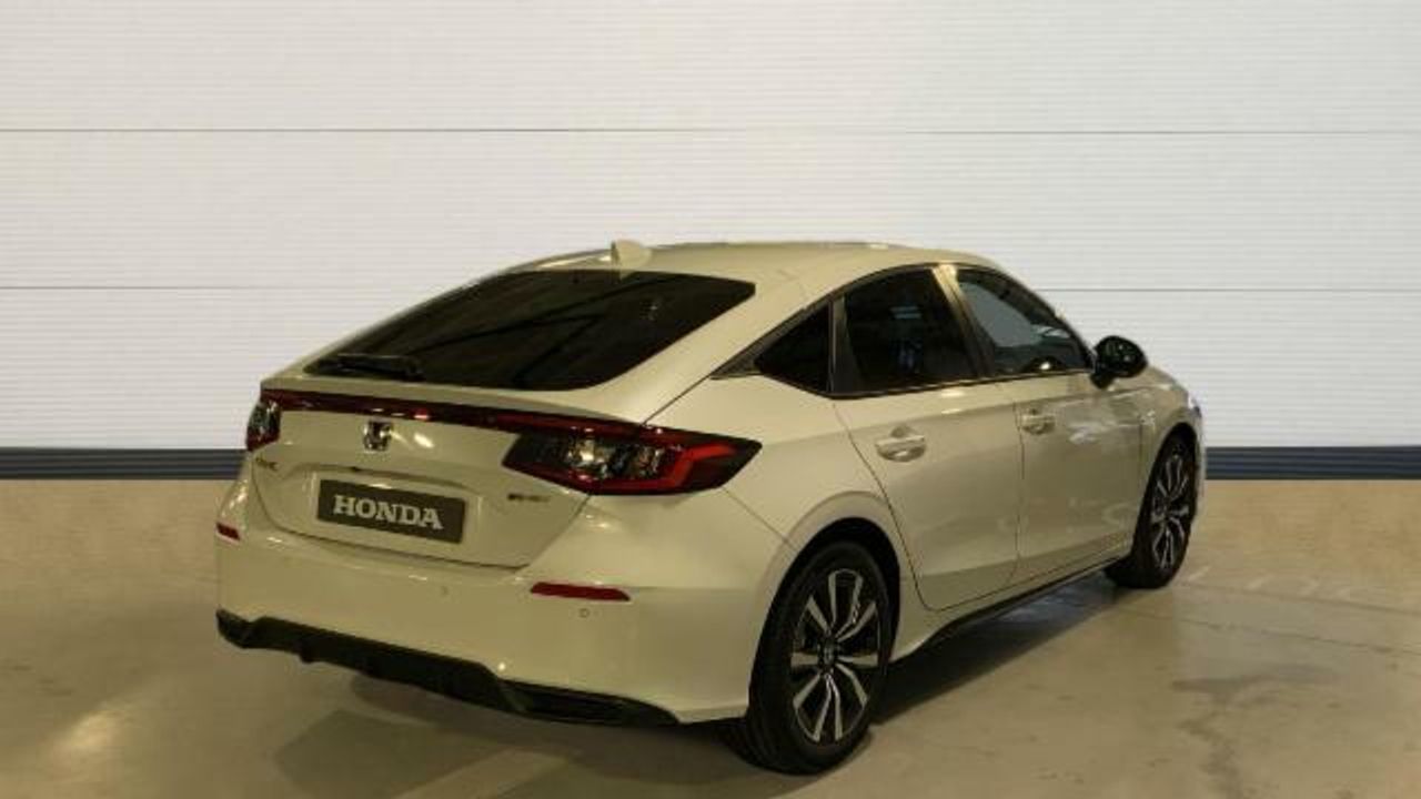 Honda Civic 2.0 HEV ELEGANCE CVT 184 5P