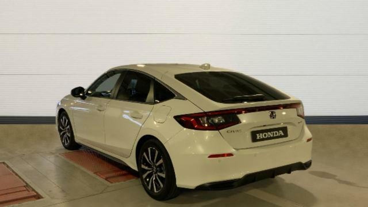 Honda Civic 2.0 HEV ELEGANCE CVT 184 5P
