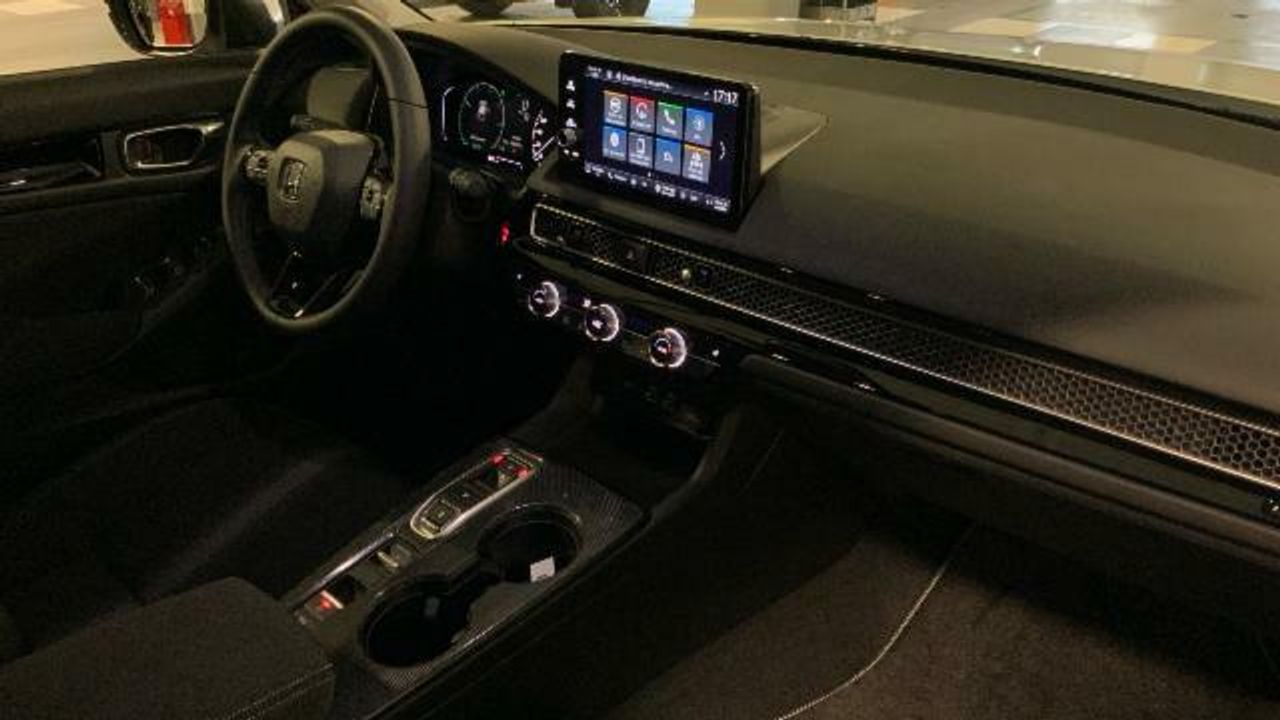 Honda Civic 2.0 HEV ELEGANCE CVT 184 5P