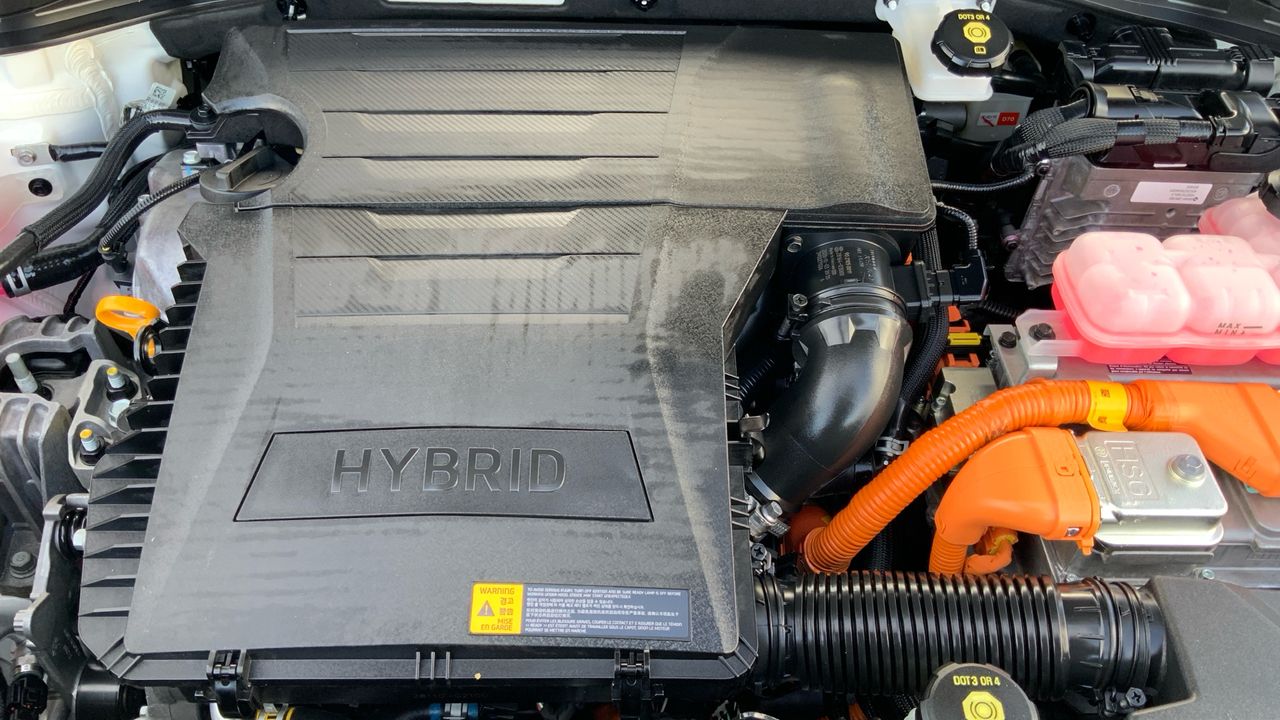 Kia Niro 1.6 GDI HYBRID EMOTION 141 5P