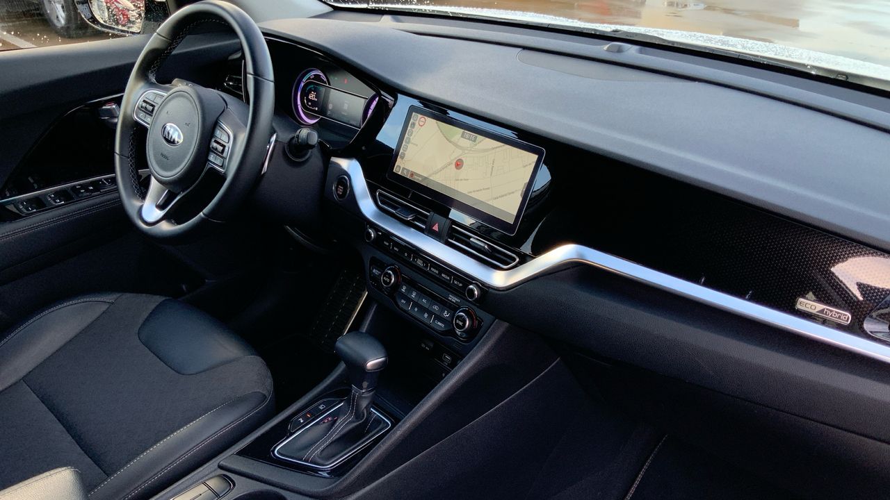 Kia Niro 1.6 GDI HYBRID EMOTION 141 5P