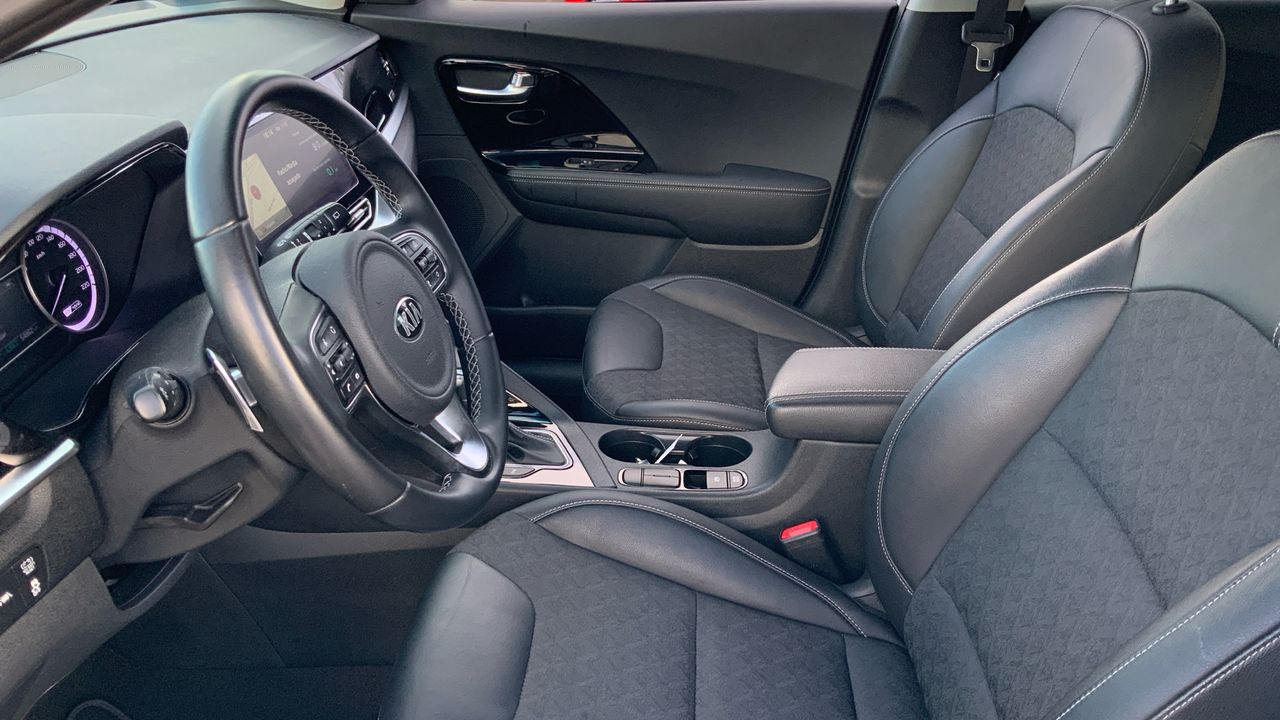 Kia Niro 1.6 GDI HYBRID EMOTION 141 5P