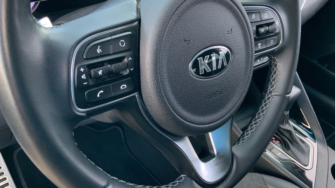 Kia Niro 1.6 GDI HYBRID EMOTION 141 5P