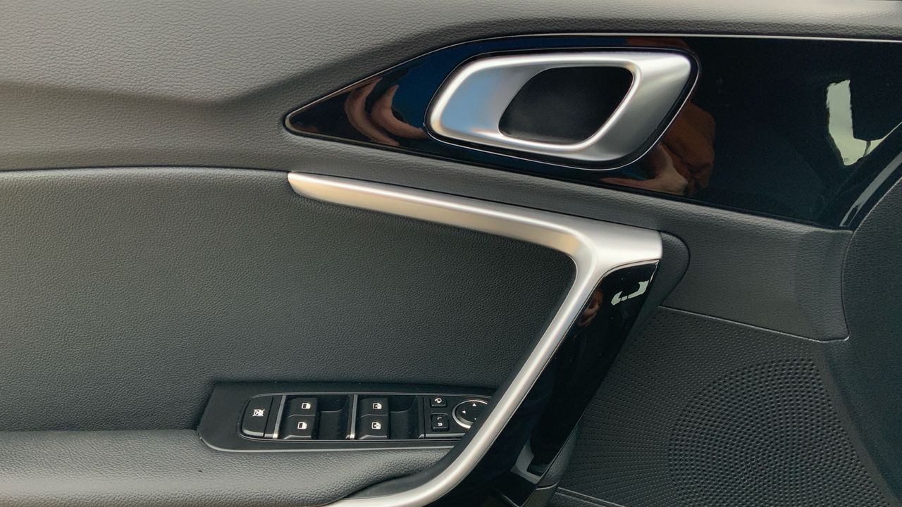 Kia XCeed 1.6 GDI PHEV ETECH 141 5P