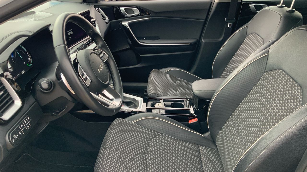 Kia XCeed 1.6 GDI PHEV ETECH 141 5P