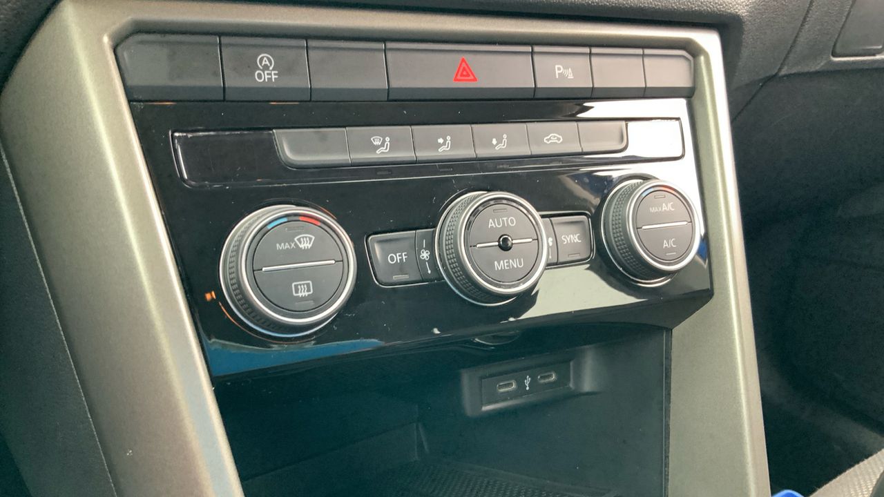 Volkswagen T-Roc 2.0 TDI ADVANCE 115 5P