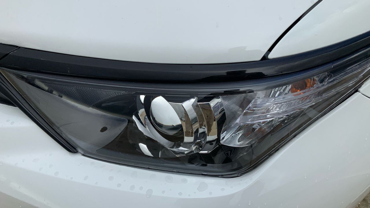 Toyota Auris 1.8 VVT-I HYBRID FEEL! EDITION 136 5P