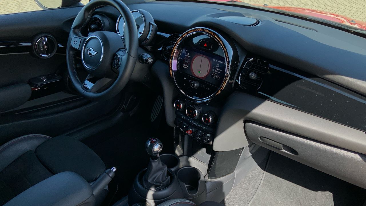 MINI Cooper 1.5 COOPER 136 3P
