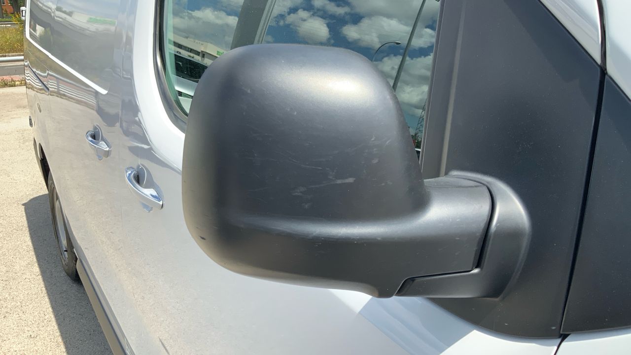 Opel Vivaro 1.5 DIESEL 75KW LWB L INC SELECT 102 4P