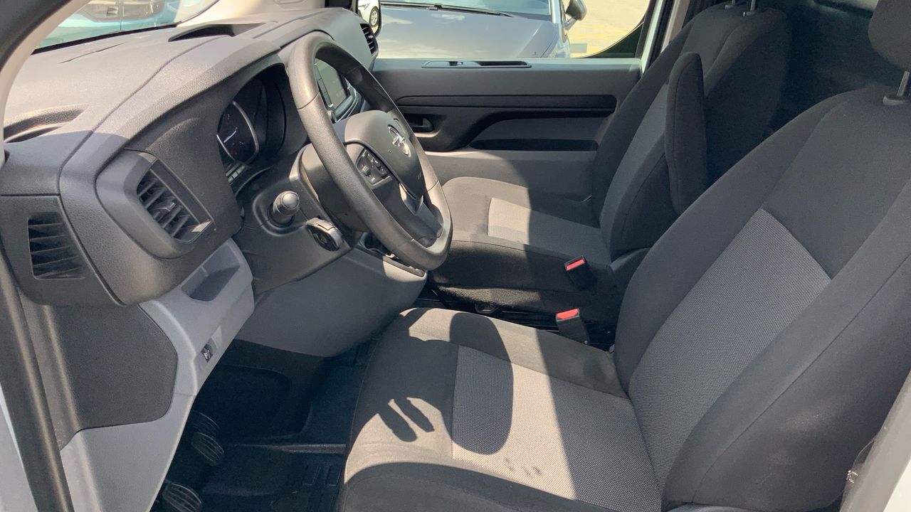 Opel Vivaro 1.5 DIESEL 75KW LWB L INC SELECT 102 4P