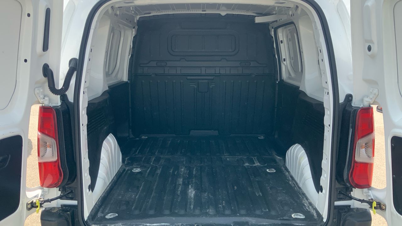 Toyota Proace City 1.5D 75KW GX MWB 650KG 102 4P