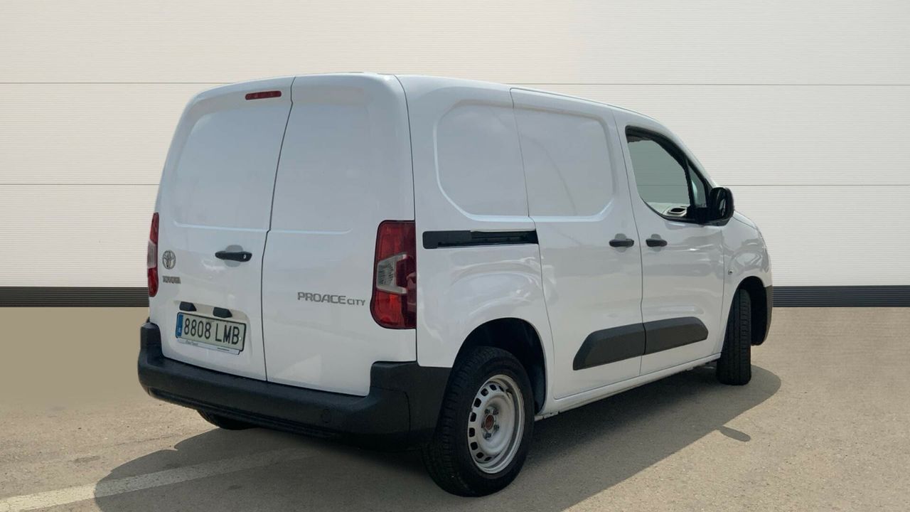 Toyota Proace City 1.5D 75KW GX MWB 650KG 102 4P
