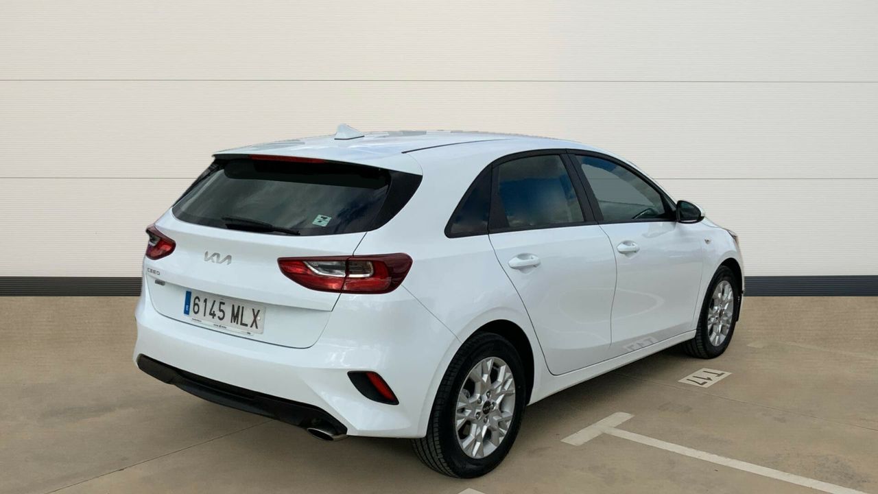 Kia Ceed 1.6 MHEV 100KW CONCEPT 136 5P
