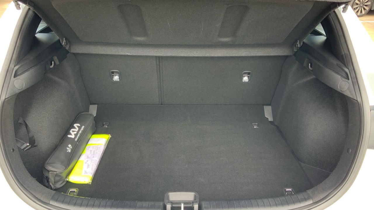 Kia Ceed 1.6 MHEV 100KW CONCEPT 136 5P