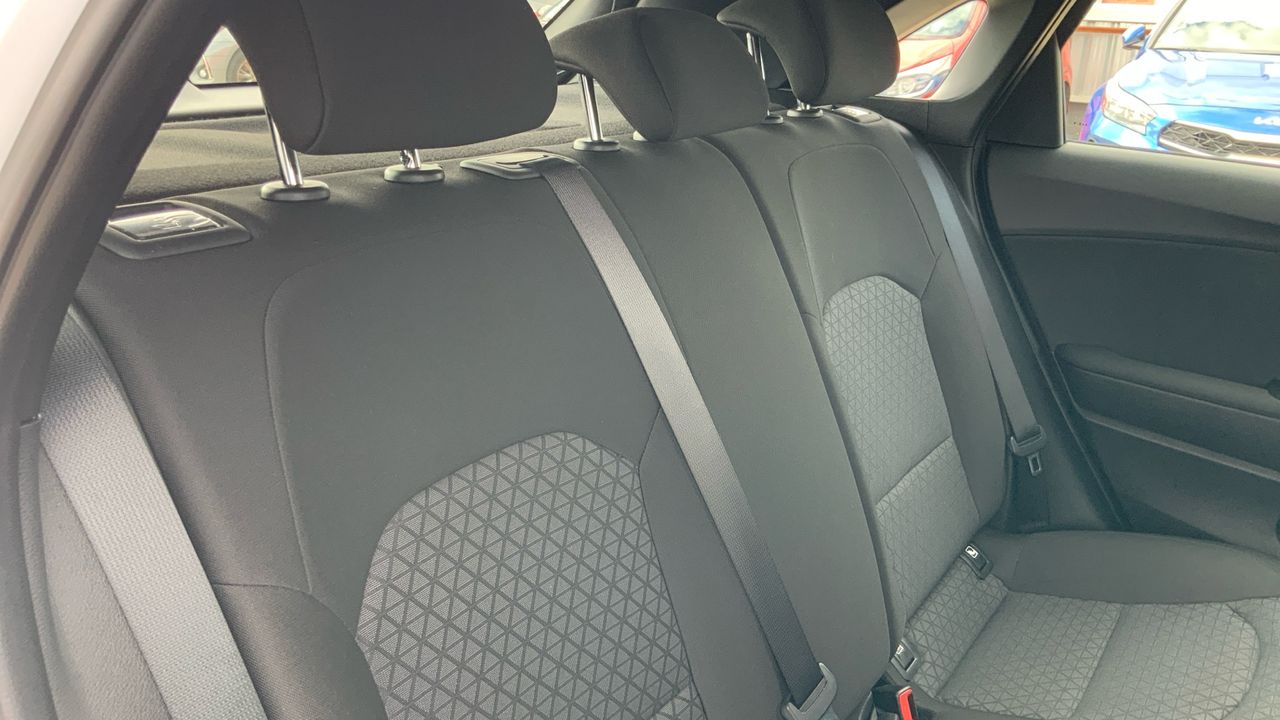 Kia Ceed 1.6 MHEV 100KW CONCEPT 136 5P