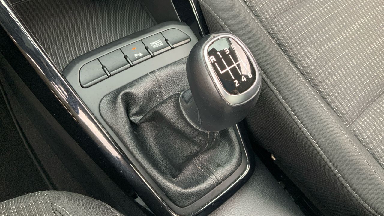 Kia Stonic 1.0 T-GDI MHEV IMT 74KW DRIVE 100 5P