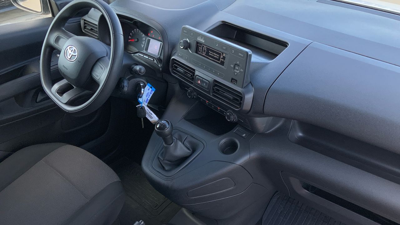 Toyota Proace City 1.5D 75KW GX MWB 102 4P