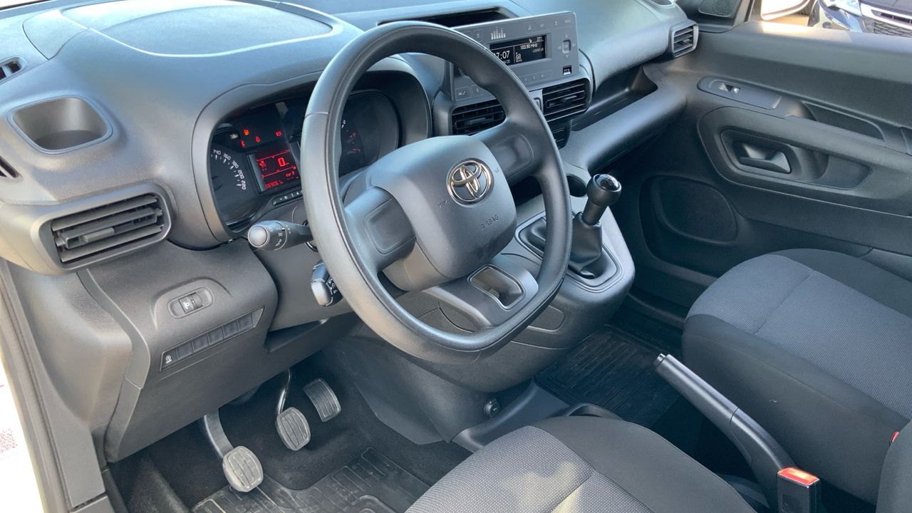 Toyota Proace City 1.5D 75KW GX MWB 102 4P