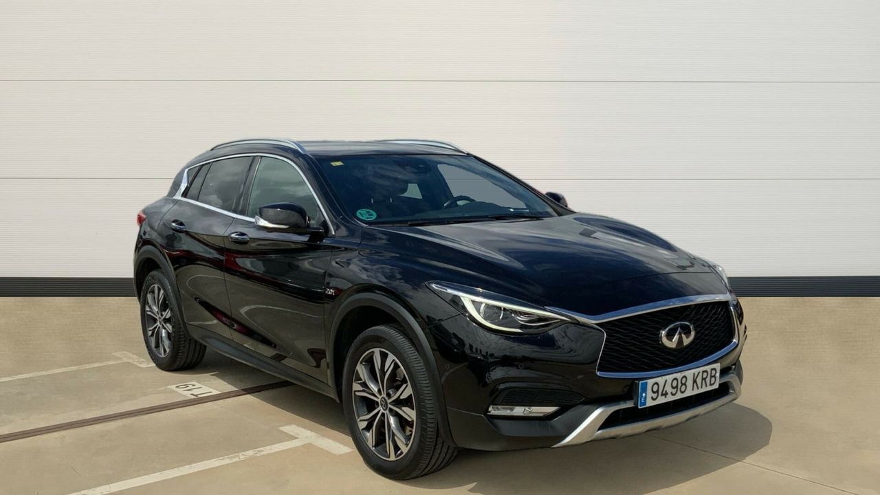 Infiniti QX30 2.0 T PREMIUM TECH DCT 4WD 211 5P
