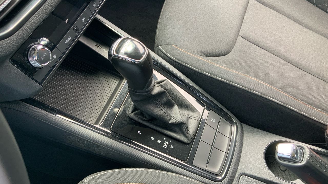 Skoda Kamiq 1.0 TSI 81KW DSG AMBITION 110 5P