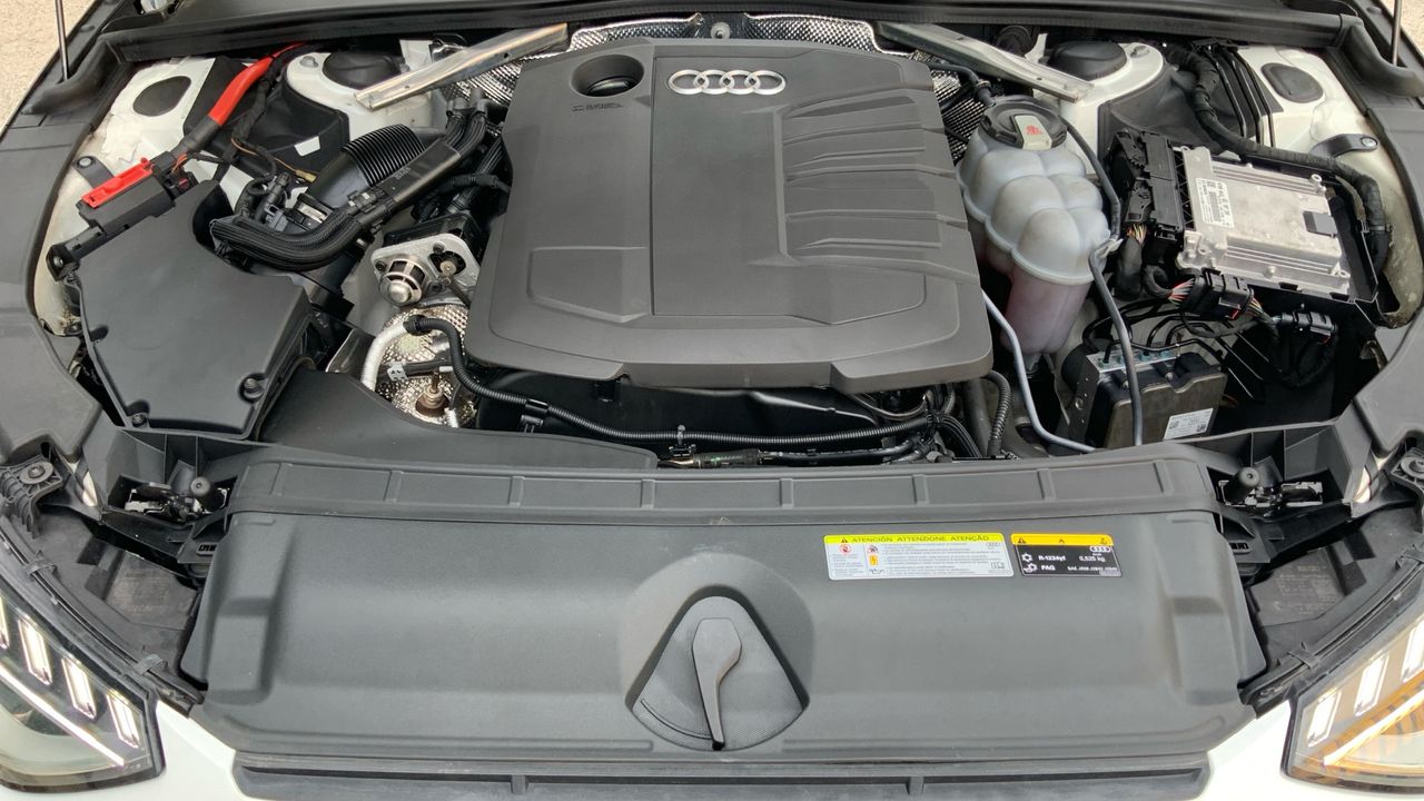Audi A4 2.0 35 TDI MHEV S TRON BLACK LINE AVANT 163 5P