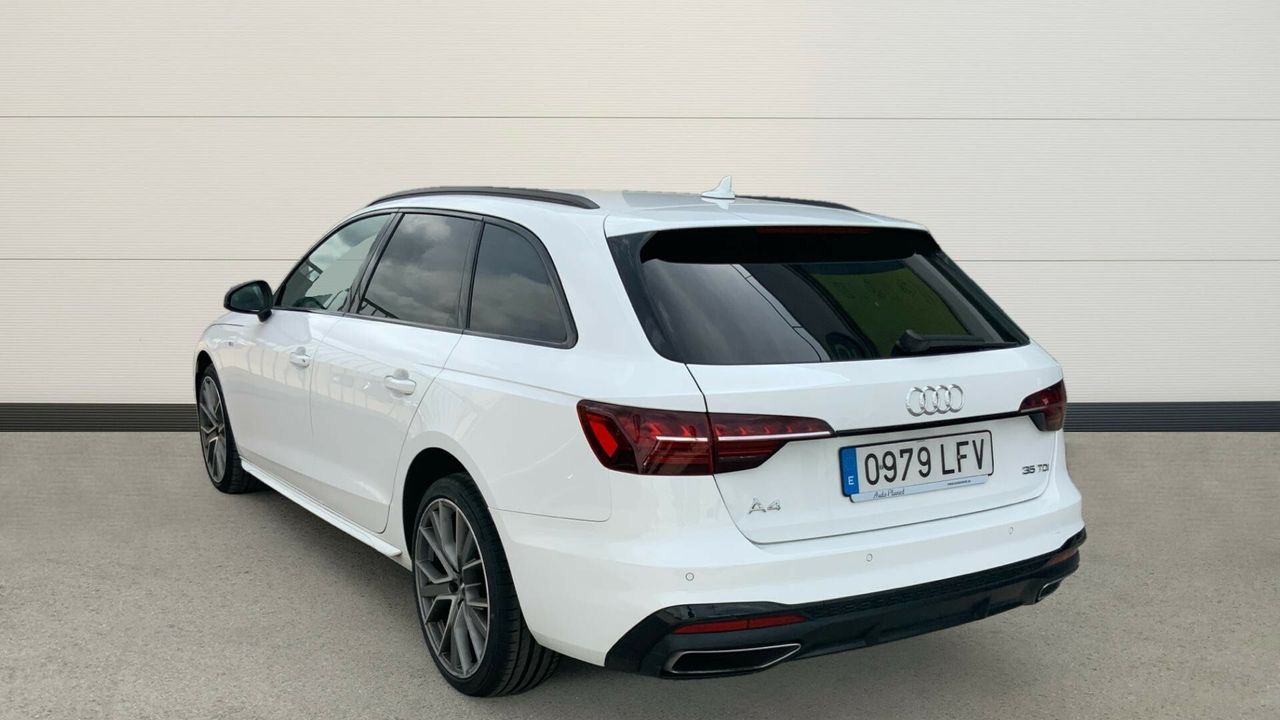 Audi A4 2.0 35 TDI MHEV S TRON BLACK LINE AVANT 163 5P