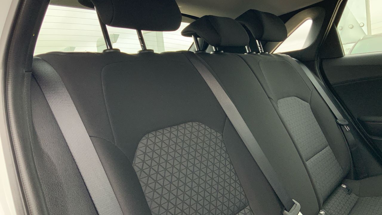 Kia Ceed 1.6 MHEV 100KW CONCEPT 136 5P