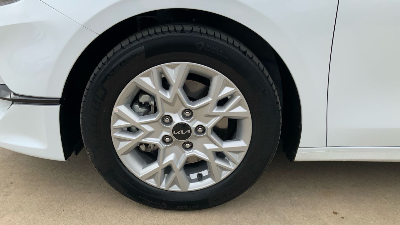 Kia Ceed 1.6 MHEV 100KW CONCEPT 136 5P