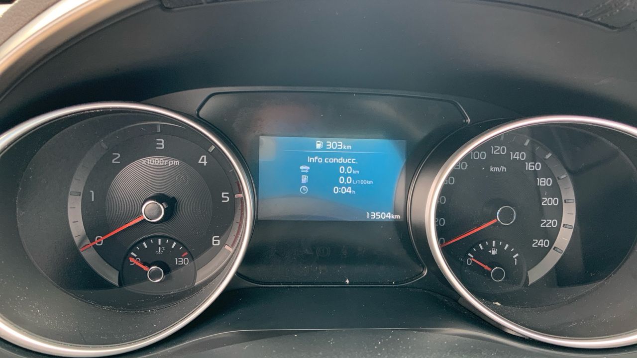 Kia Ceed 1.6 MHEV 100KW CONCEPT 136 5P