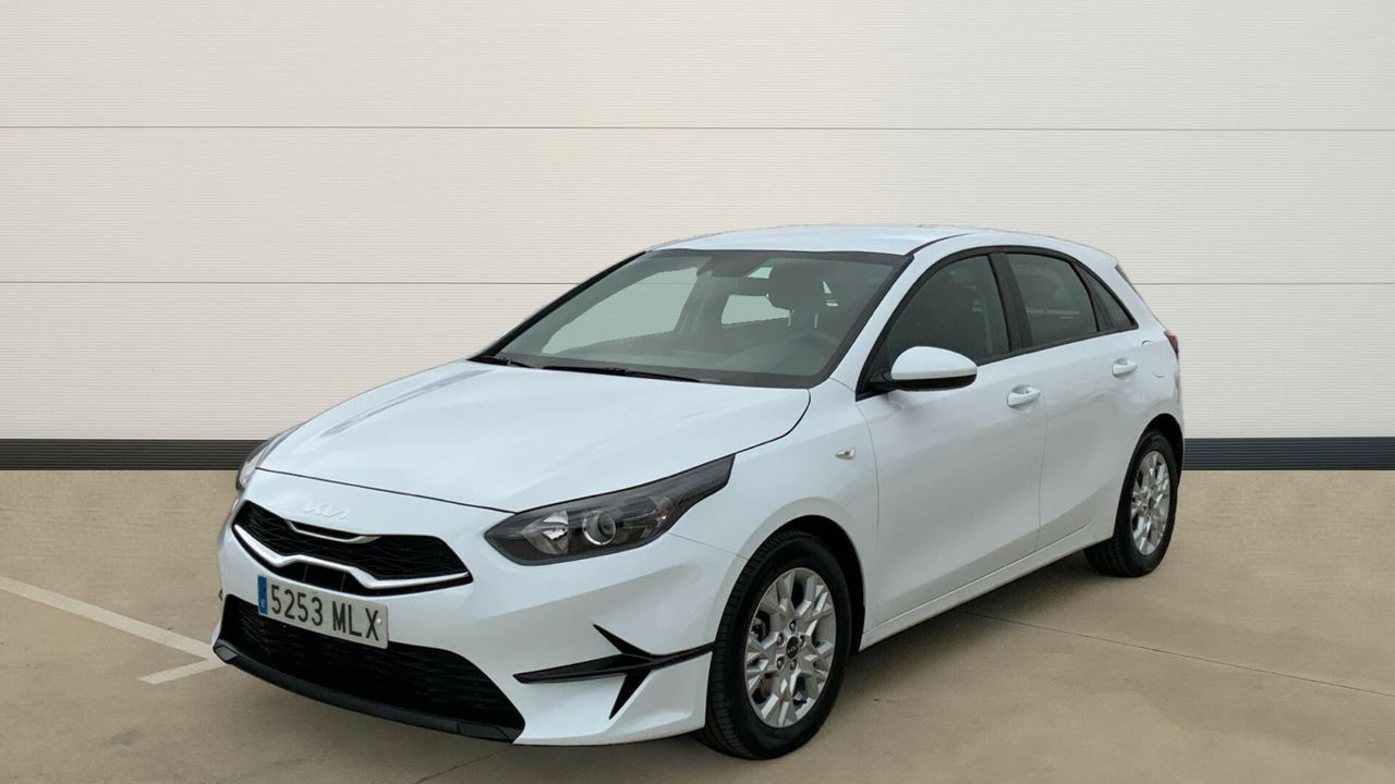 Kia Ceed 1.6 MHEV 100KW CONCEPT 136 5P