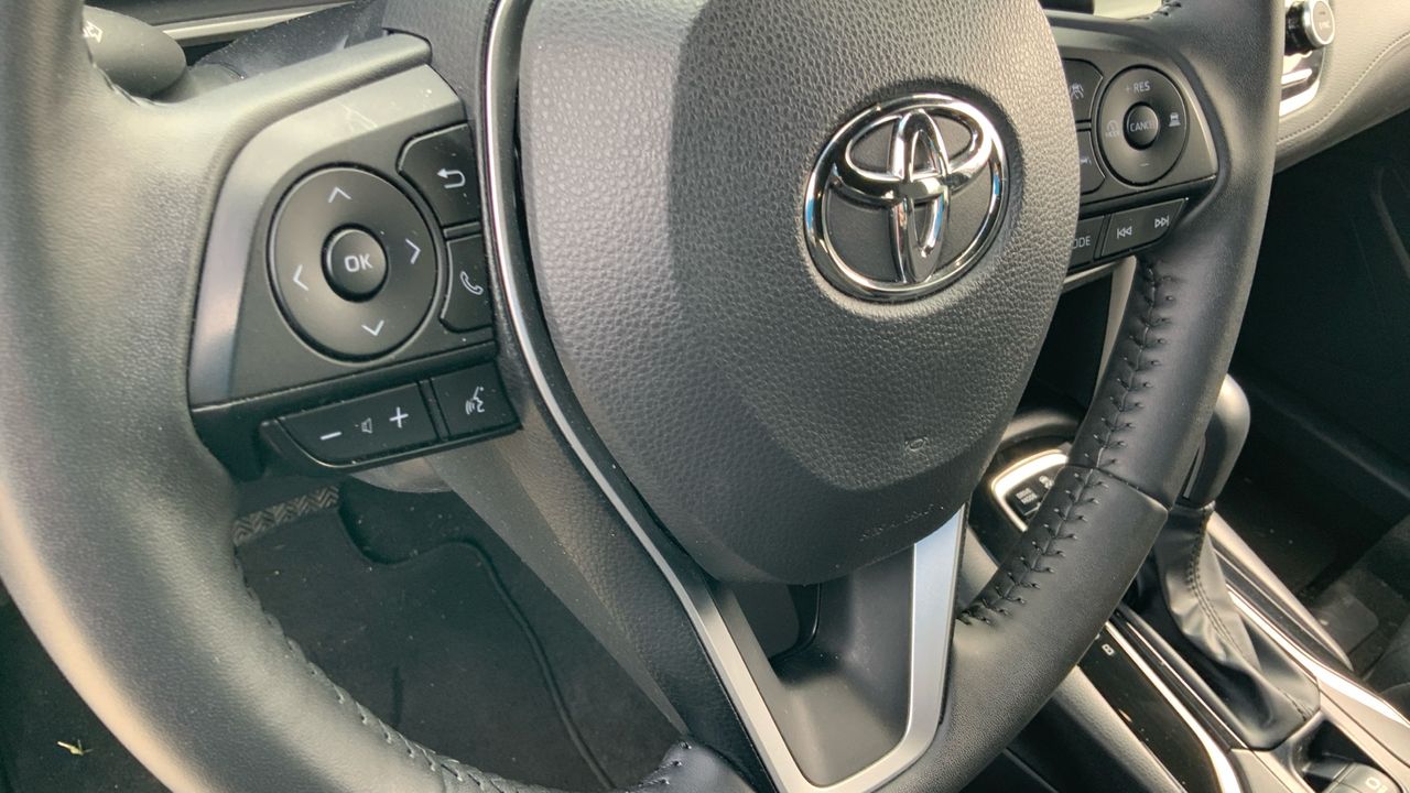 Toyota Corolla Cross 1.8 HEV STYLE E-CVT 140 5P