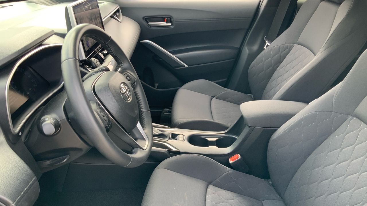 Toyota Corolla Cross 1.8 HEV STYLE E-CVT 140 5P