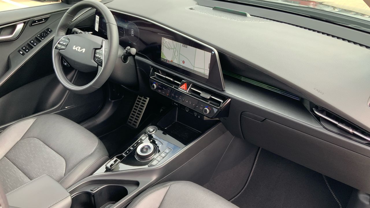 Kia Niro 1.6 GDI PHEV EMOTION 183 5P