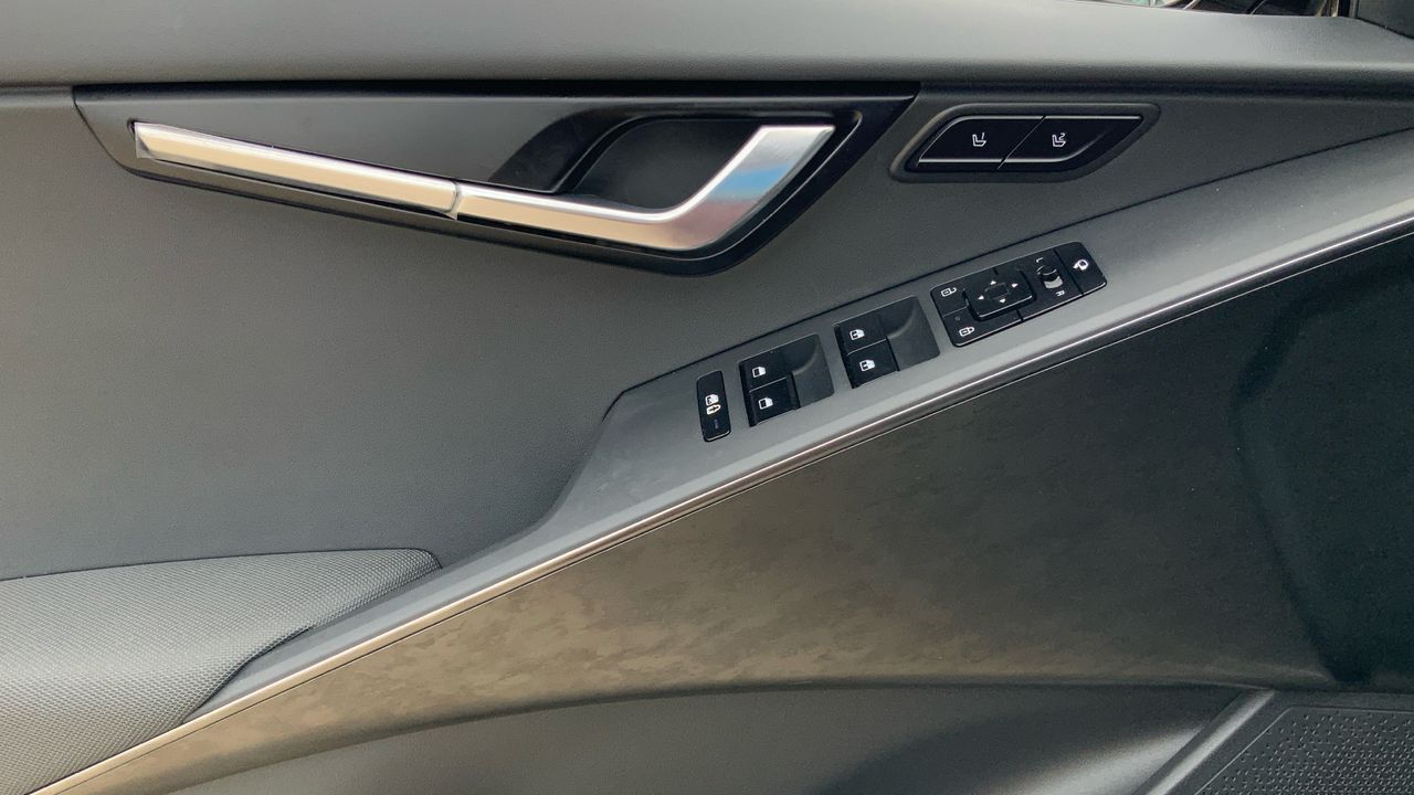 Kia Niro 1.6 GDI PHEV EMOTION 183 5P