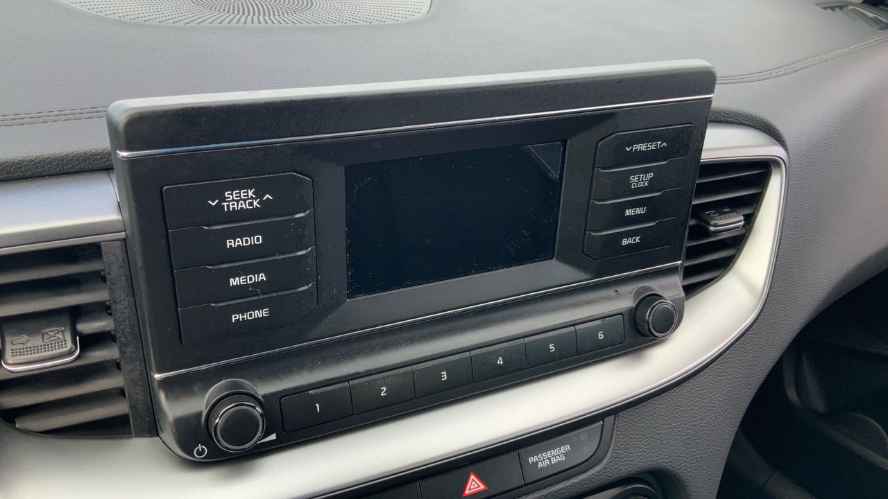 Kia Ceed 1.6 MHEV 100KW CONCEPT 136 5P