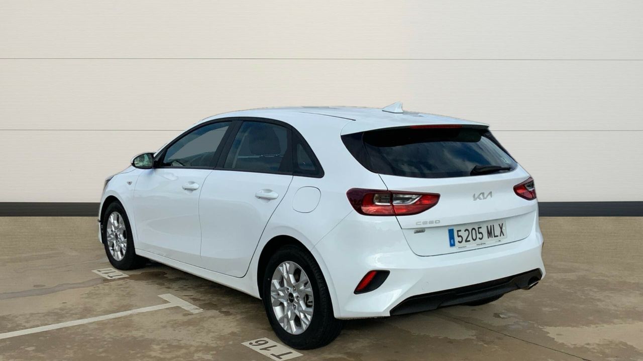 Kia Ceed 1.6 MHEV 100KW CONCEPT 136 5P