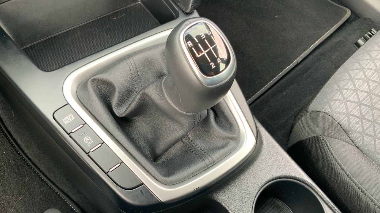 Kia Ceed 1.6 MHEV 100KW CONCEPT 136 5P